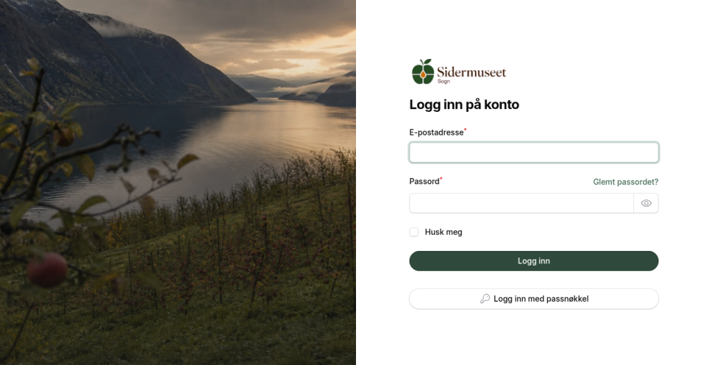 Innloggingssiden i Entrii backoffice med felt for e-post og passord, Husk meg, Logg inn og Glemt passordet?